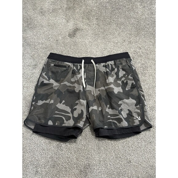 Vuori Stockton Camo Shorts Mens 2XL Lined Black Drawstring Athletic Zip